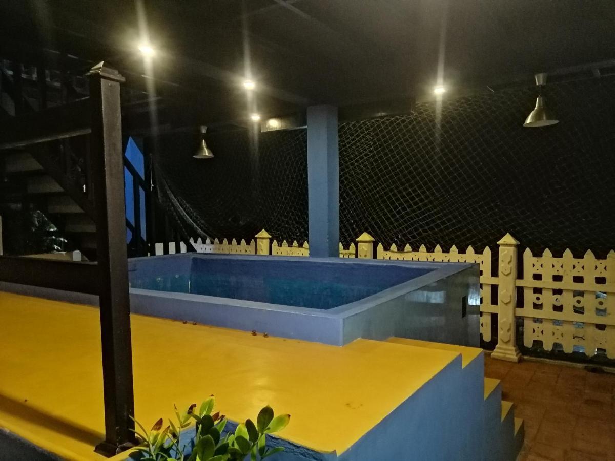 נגומבו Le Petit Hotel & Restaurant מראה חיצוני תמונה