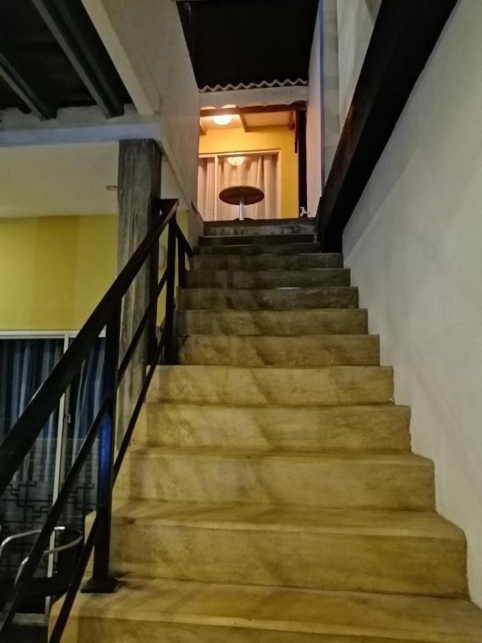 נגומבו Le Petit Hotel & Restaurant מראה חיצוני תמונה