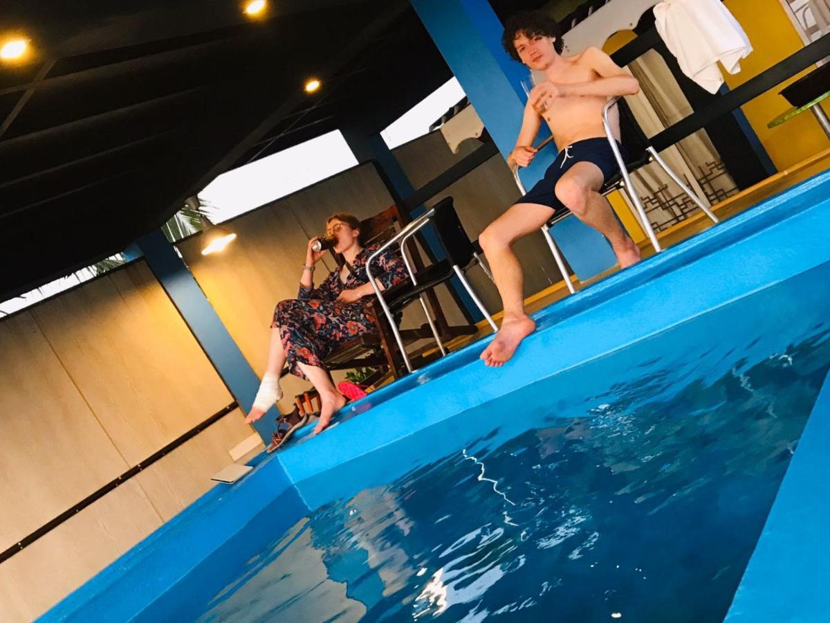 נגומבו Le Petit Hotel & Restaurant מראה חיצוני תמונה